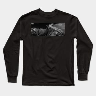 Maligne Lake mountains Long Sleeve T-Shirt